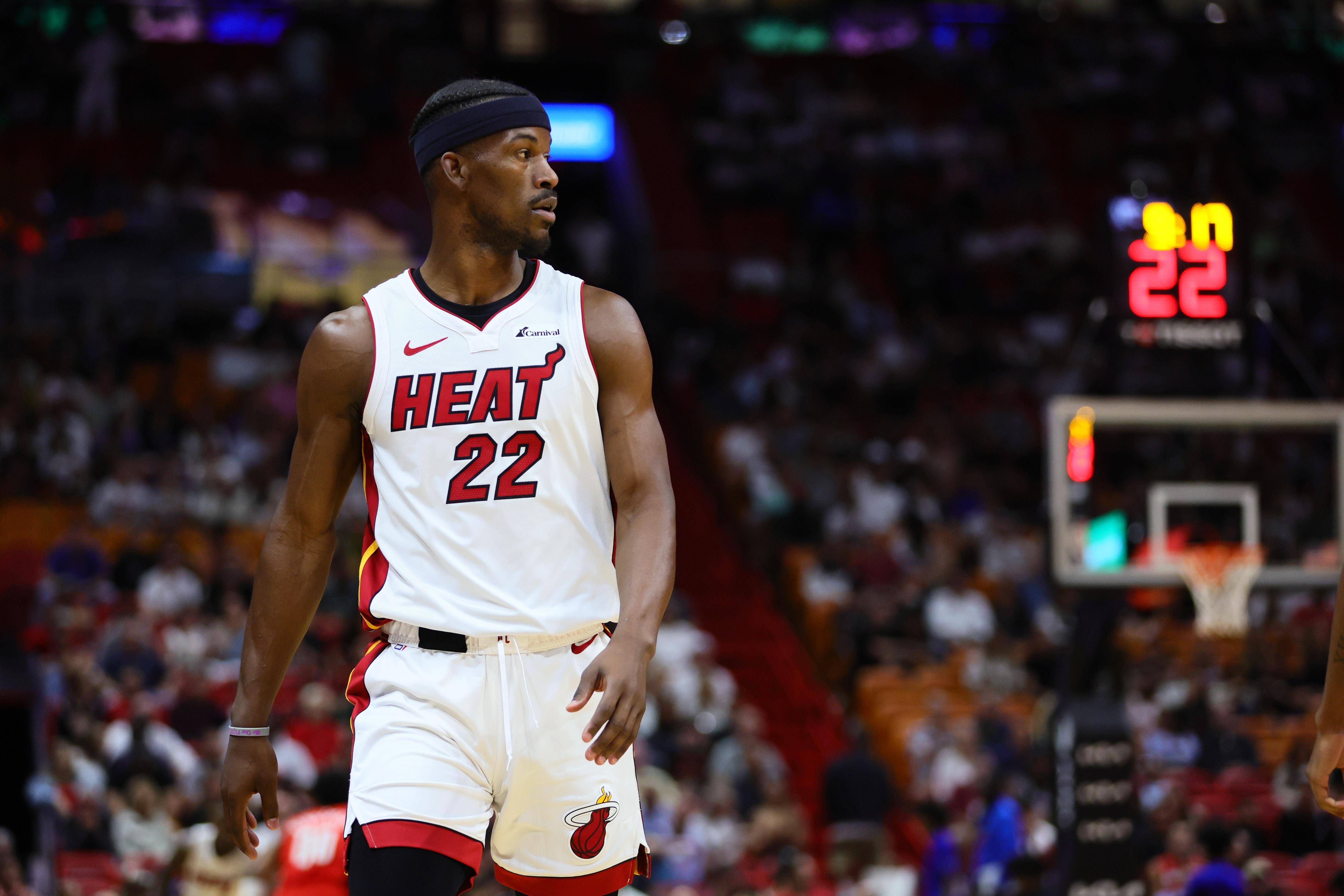 哈登确认加盟湖人,湖人史上最强阵容再添一员大将 哈登确认加盟湖人,湖人史上最强阵容再添一员大将