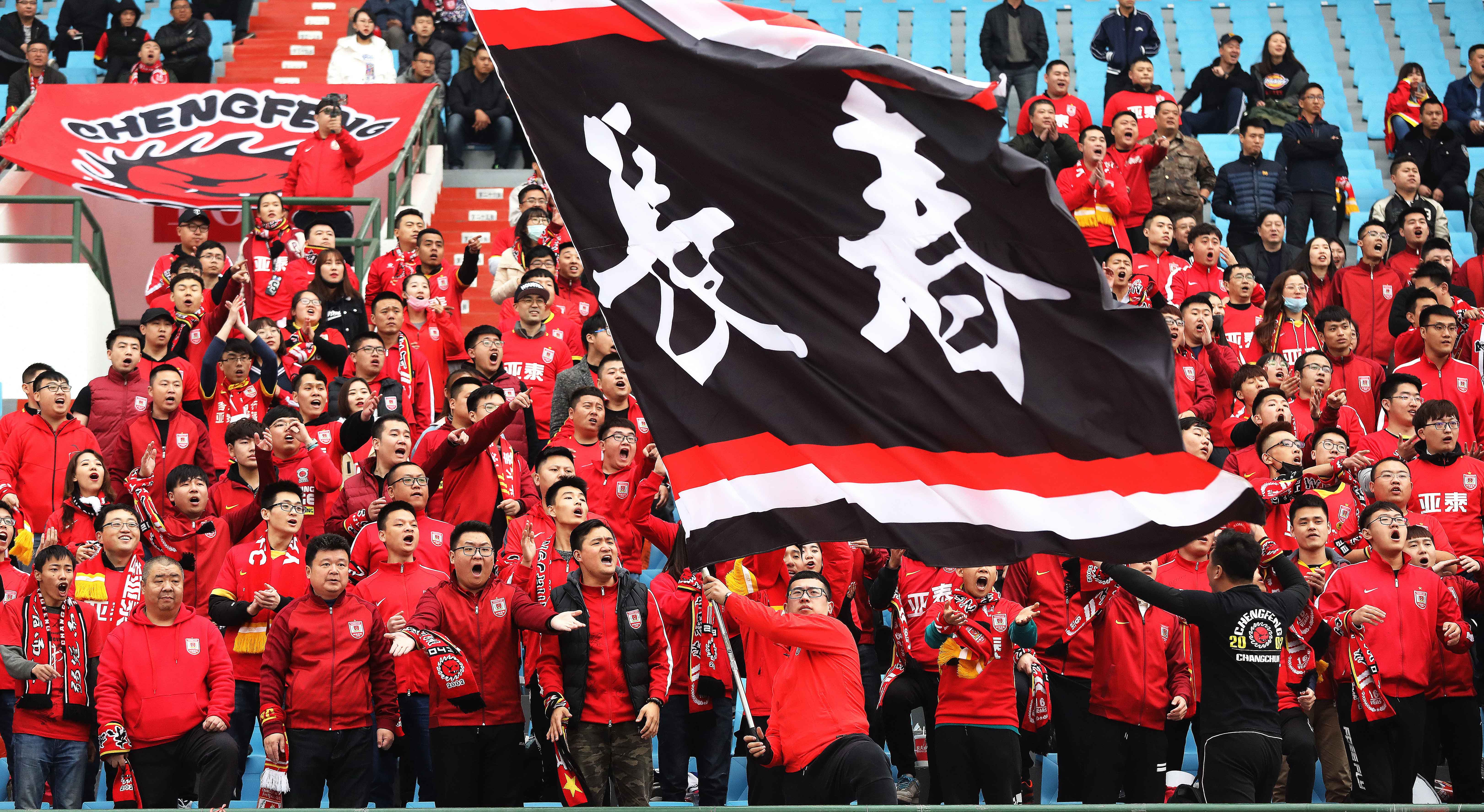 长春亚泰击败对手,取得胜利 长春亚泰击败对手,取得胜利