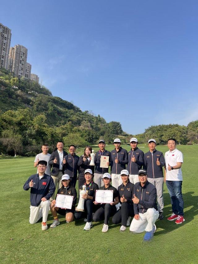 队伍整体表现完美,赢得现场掌声 队伍整体表现完美,赢得现场掌声