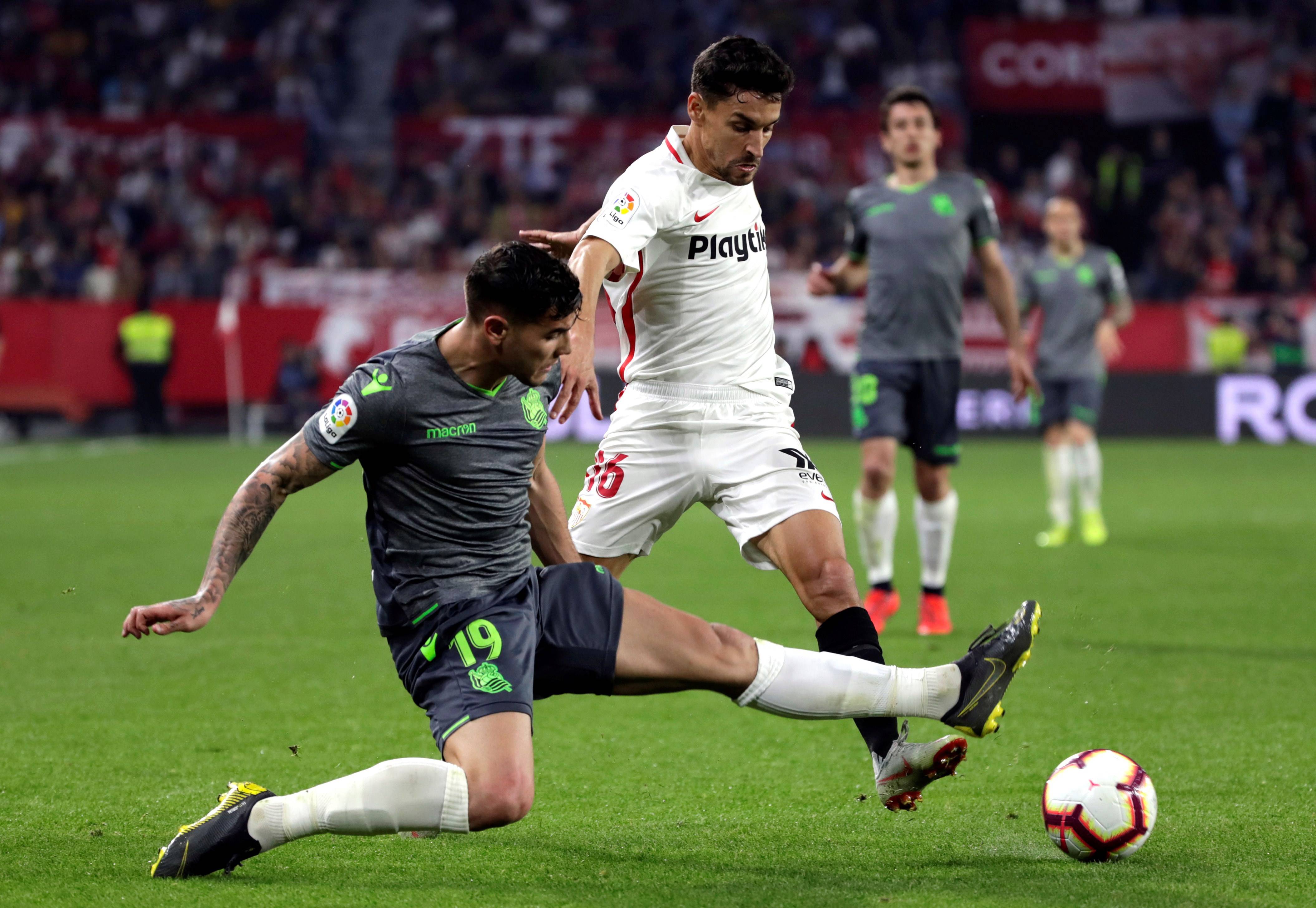 开云体育-塞维利亚客场不敌巴伦西亚，遗憾失利