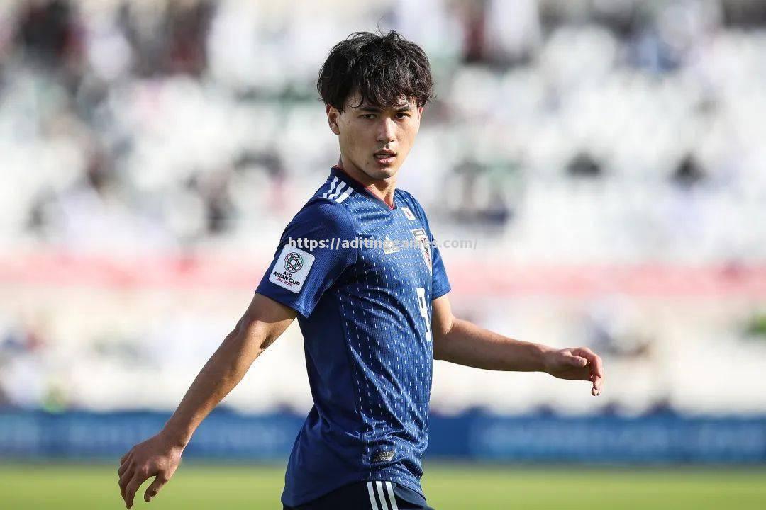 开云体育-巴塞罗那签下日本新星南野拓实，助攻下赛季逆袭西甲巨头