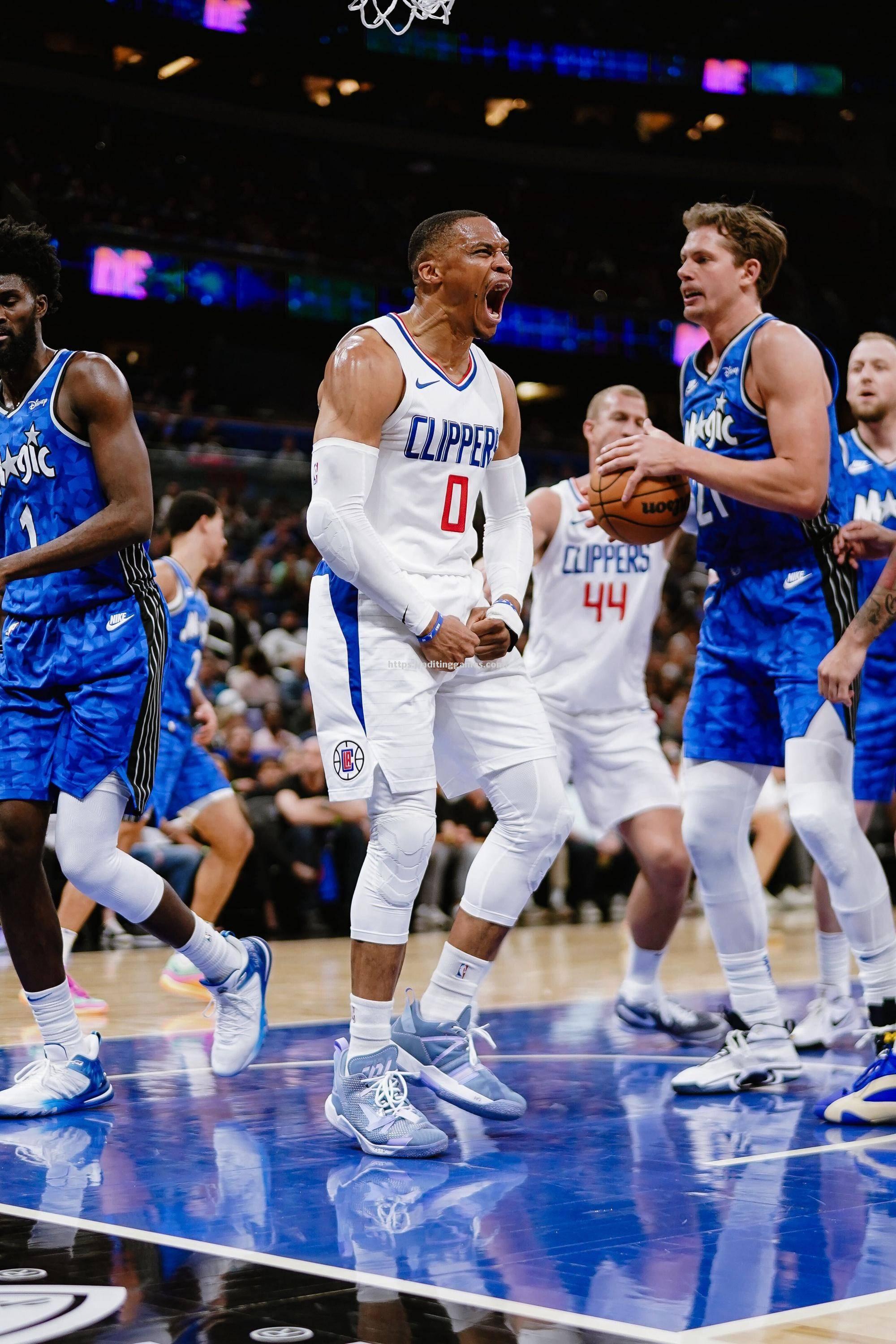 快船大胜热火,莱昂纳德砍下30分 快船大胜热火,莱昂纳德砍下30分