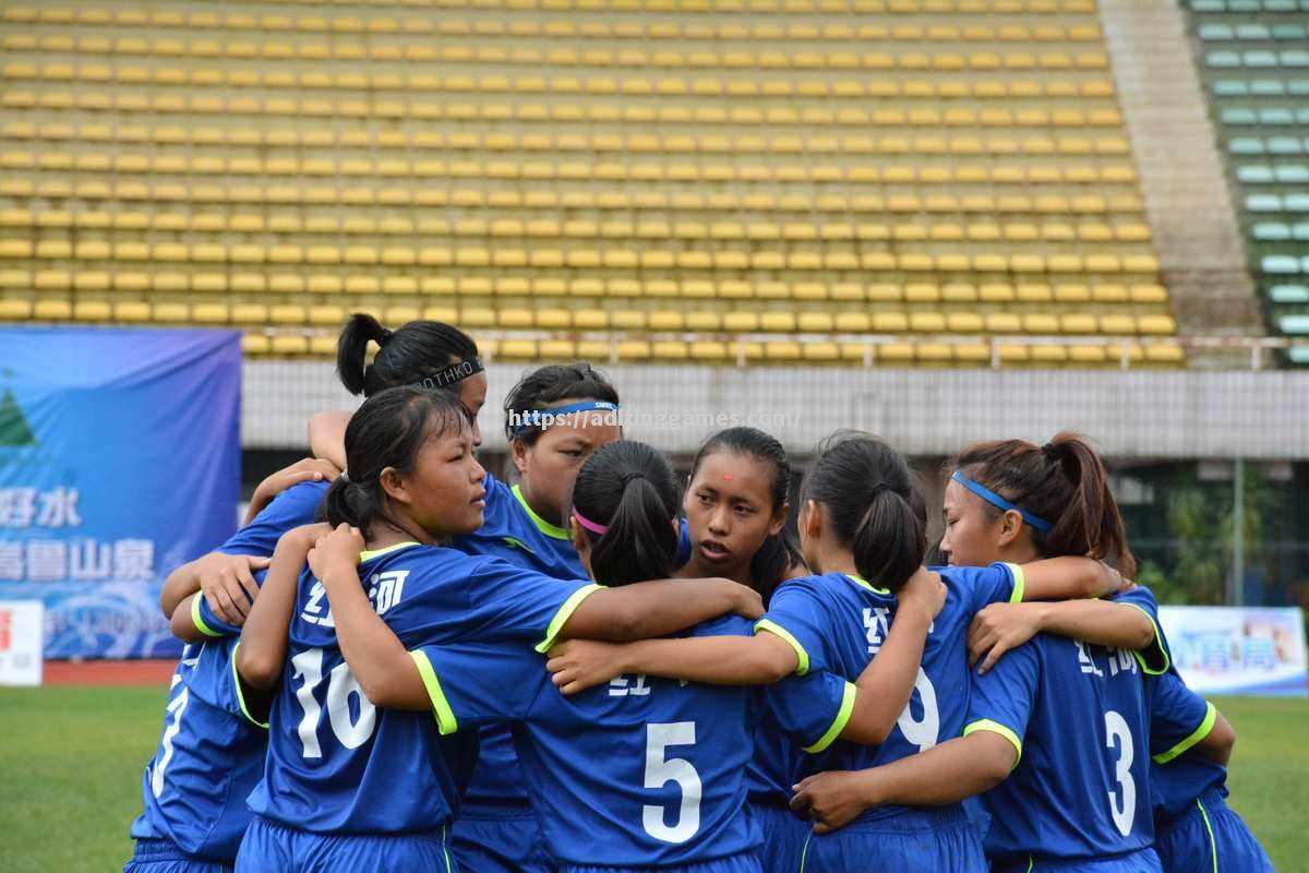 国内女足联赛赛场上,团队协作完美 国内女足联赛赛场上,团队协作完美