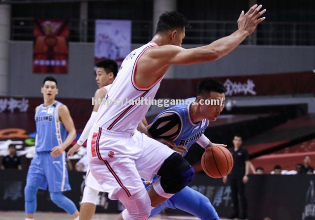 开云体育-广东辽宁豹队对决即将开始，双方全面备战