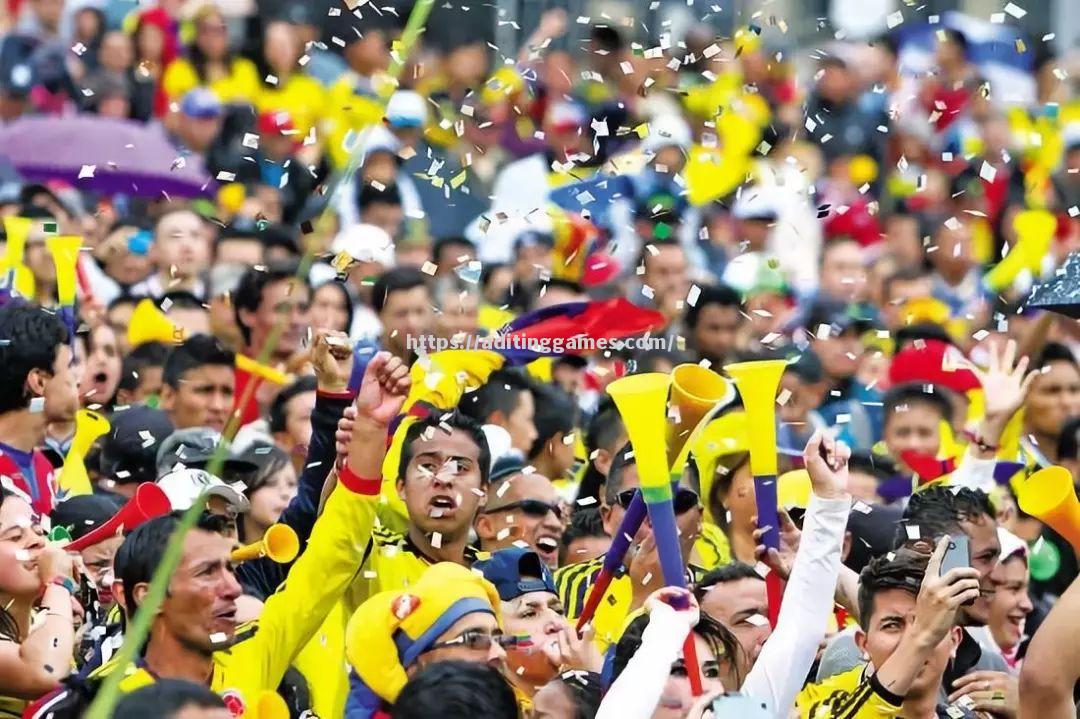 经典的足球盛事吸引了全球各地的球迷围观 经典的足球盛事吸引了全球各地的球迷围观