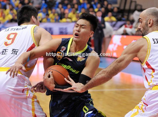 江西男篮客场遭遇失败,须调整状态 江西男篮客场遭遇失败,须调整状态
