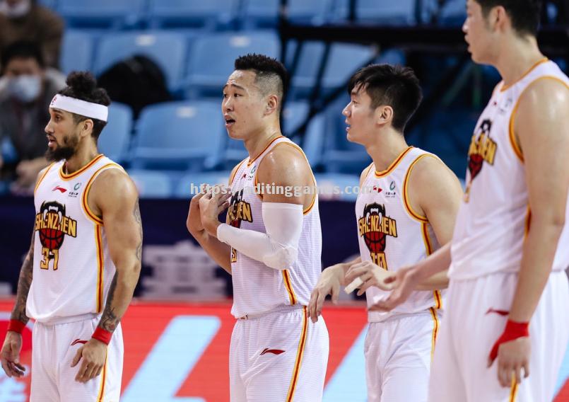 战火不断,胜负难料,球迷们等待着新一轮精彩对决 战火不断,胜负难料,球迷们等待着新一轮精彩对决