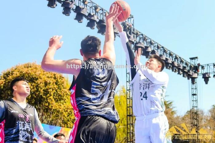 球员激烈角逐,冠军荣耀向谁屈指 球员激烈角逐,冠军荣耀向谁屈指