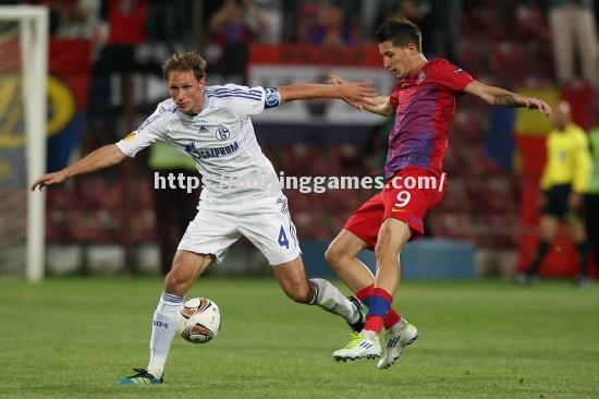 沙尔克04主场惜败汉堡,欧联杯席位受挑战 沙尔克04主场惜败汉堡,欧联杯席位受挑战