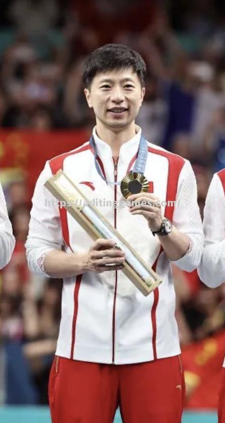 精彩时刻!选手神勇登顶称雄全场 精彩时刻!选手神勇登顶称雄全场