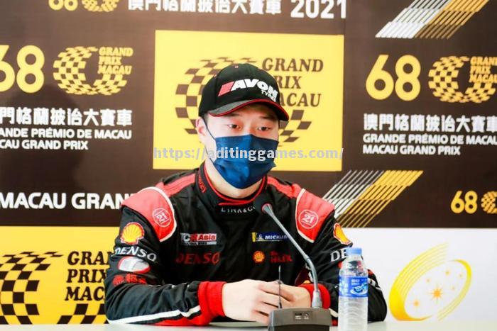 精彩时刻!选手神勇登顶称雄全场 精彩时刻!选手神勇登顶称雄全场