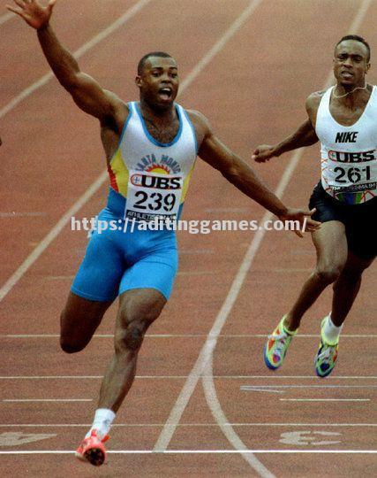 美国短跑选手高兴得意,夺得男子百米亚军 美国短跑选手高兴得意,夺得男子百米亚军