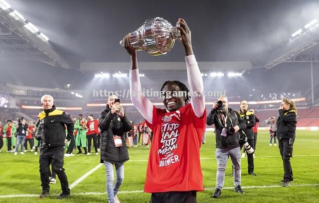 阿贾克斯大胜,逆转之路愈发宽广 阿贾克斯大胜,逆转之路愈发宽广