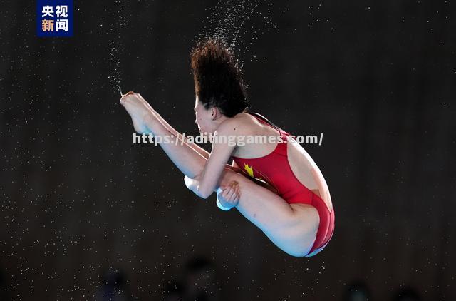 意大利女子跳水选手冷静应对,收获银牌 意大利女子跳水选手冷静应对,收获银牌
