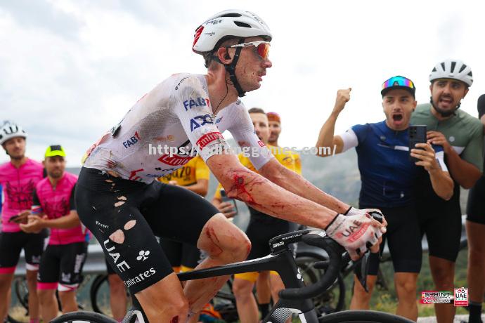 德伦阿赫逆转对手,继续争夺前四位置 德伦阿赫逆转对手,继续争夺前四位置