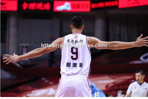 体育界巨星加盟篮球队,引发热议 体育界巨星加盟篮球队,引发热议