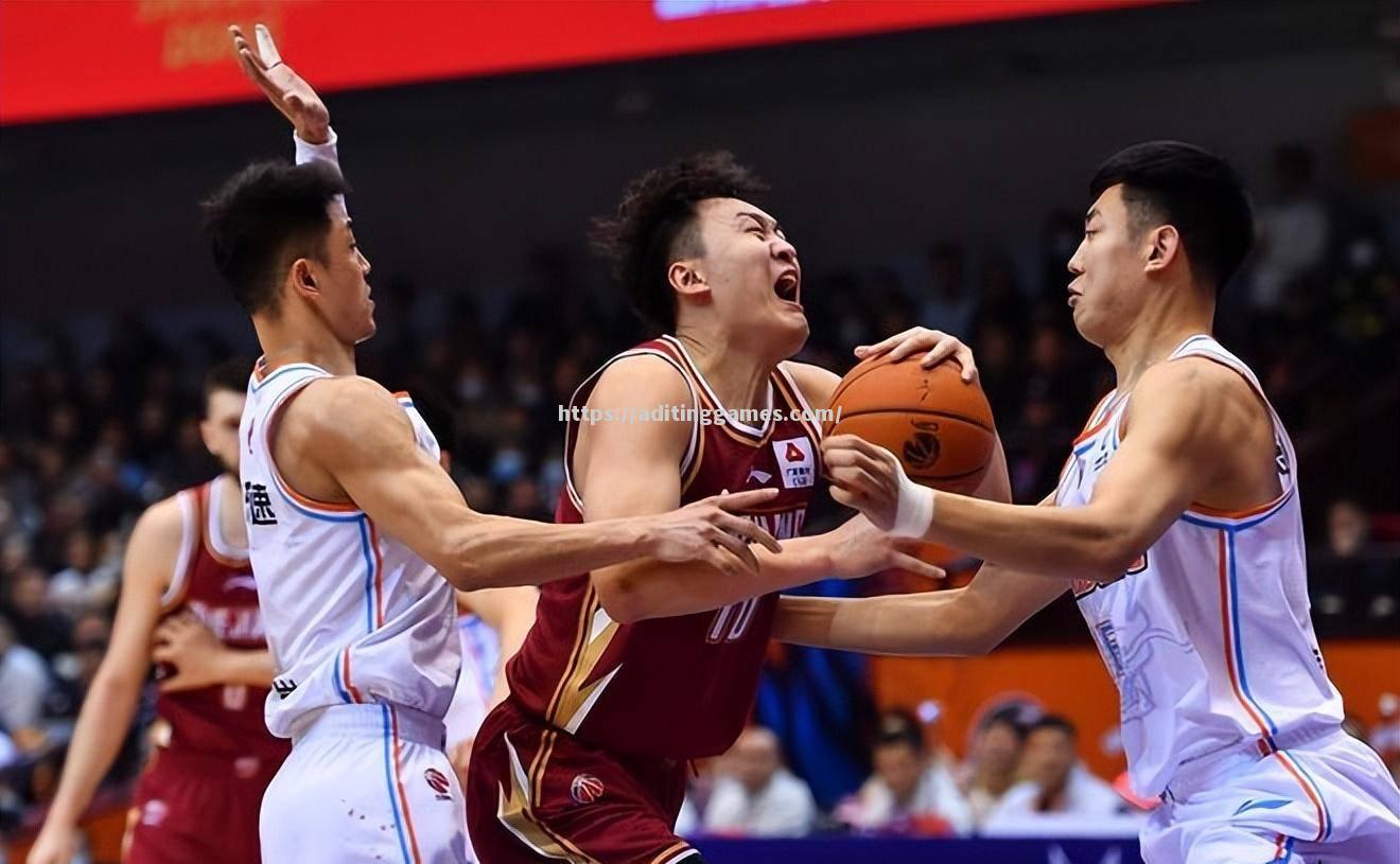 体育界巨星加盟篮球队,引发热议 体育界巨星加盟篮球队,引发热议