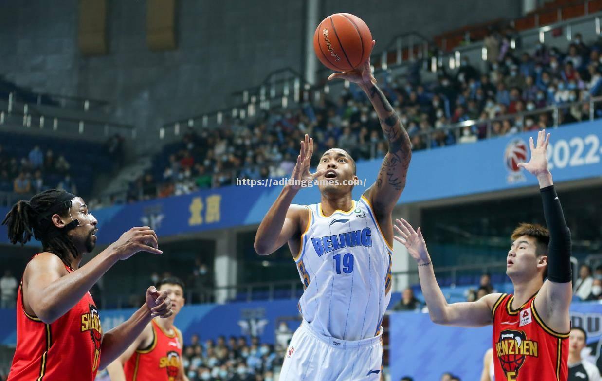 上海男篮在主场连胜，气势如虹