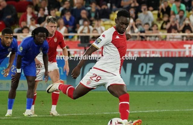 摩纳哥队主教练赞扬年轻球员表现抢眼 摩纳哥队主教练赞扬年轻球员表现抢眼