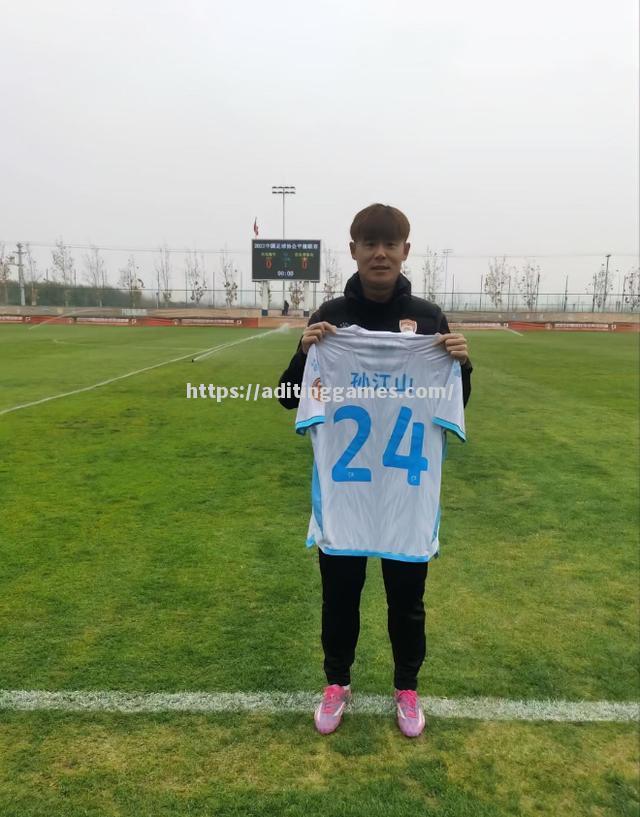 青岛黄海主场不敌大连人,遭遇两连败! 青岛黄海主场不敌大连人,遭遇两连败!