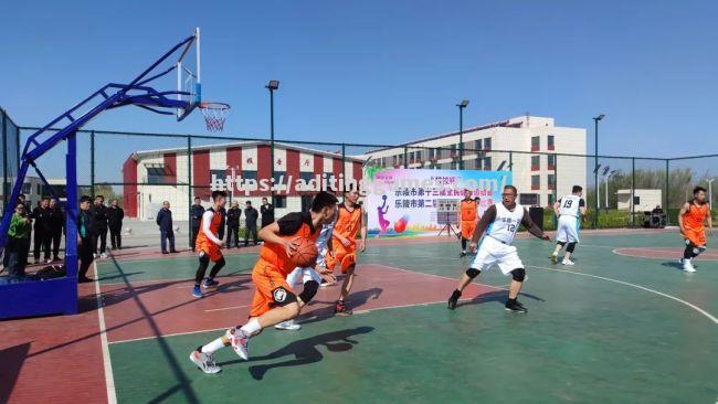 突尼斯队选手努力拼搏,奋力争先 突尼斯队选手努力拼搏,奋力争先