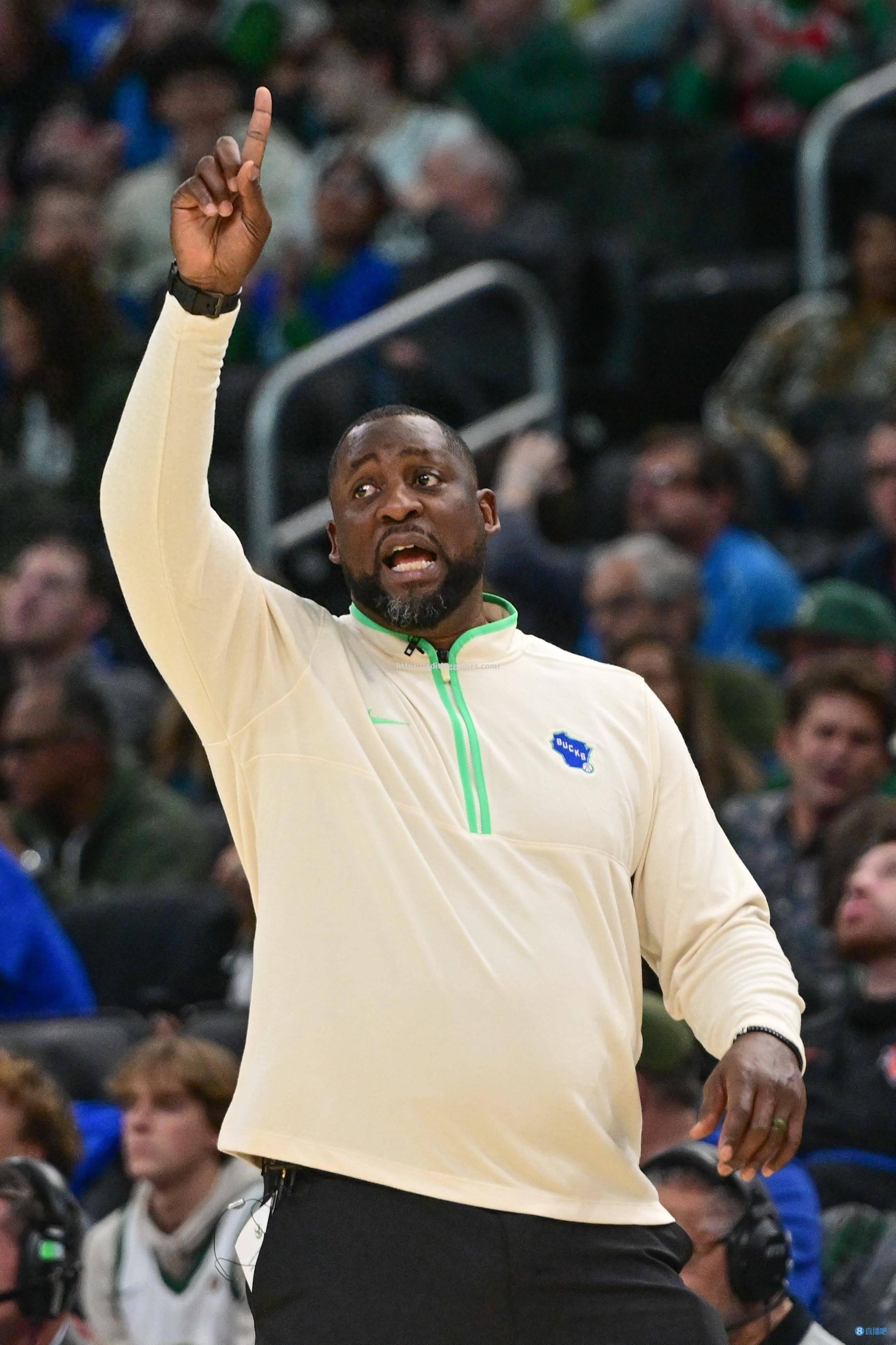 格勒诺布尔遭遇困境,主帅急需改变战术 格勒诺布尔遭遇困境,主帅急需改变战术