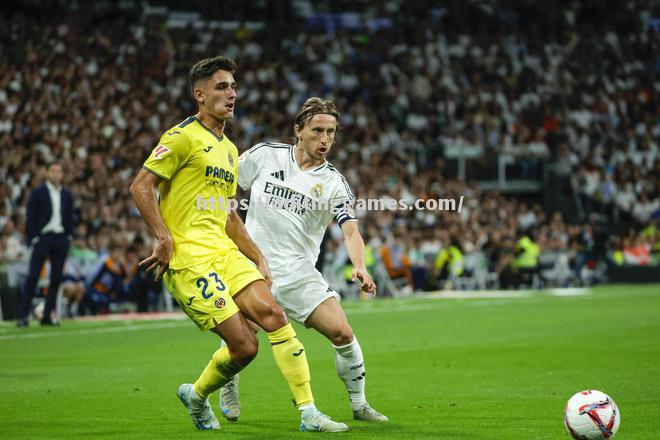 比利亚雷亚尔客场逼平瓦伦西亚