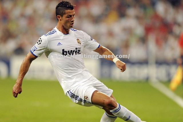 荷兰安的列斯队在比赛中展现出卓越进攻实力 荷兰安的列斯队在比赛中展现出卓越进攻实力