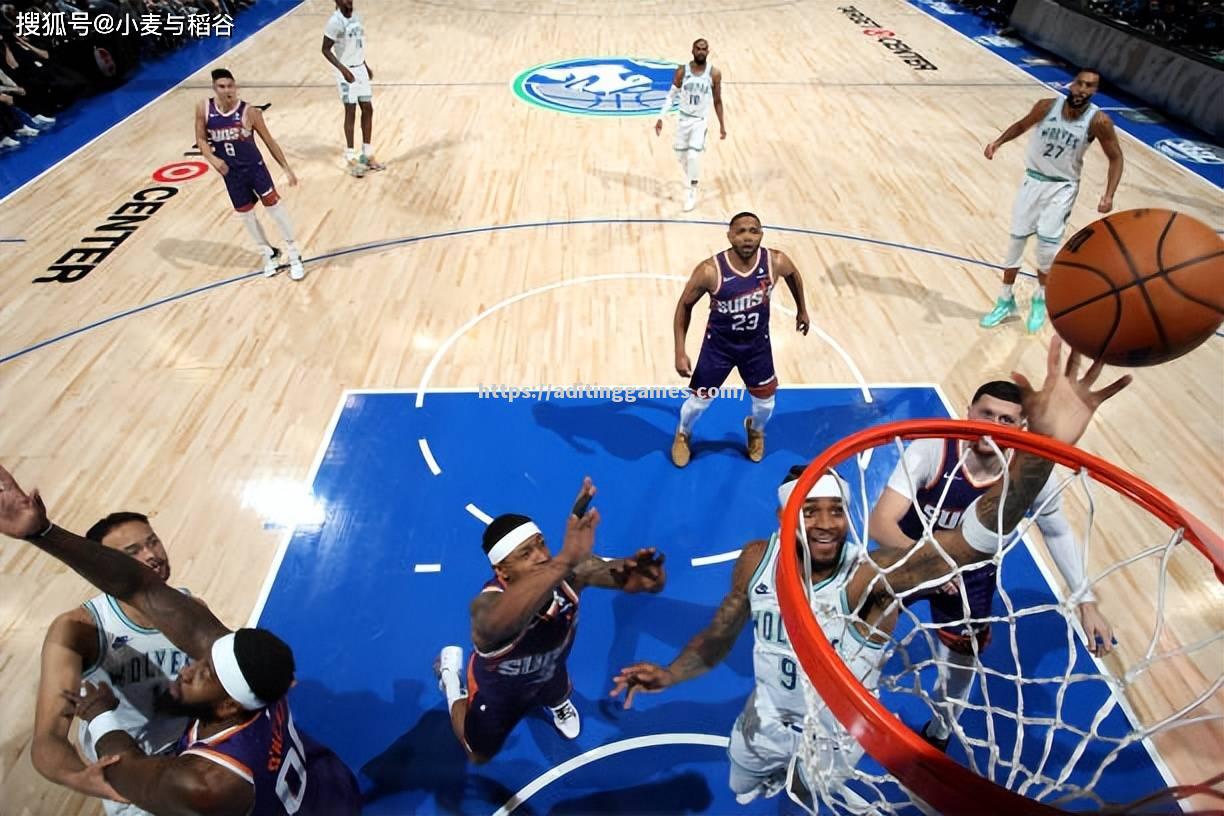 霍芬海姆攻防两端发挥不稳,困局难解 霍芬海姆攻防两端发挥不稳,困局难解