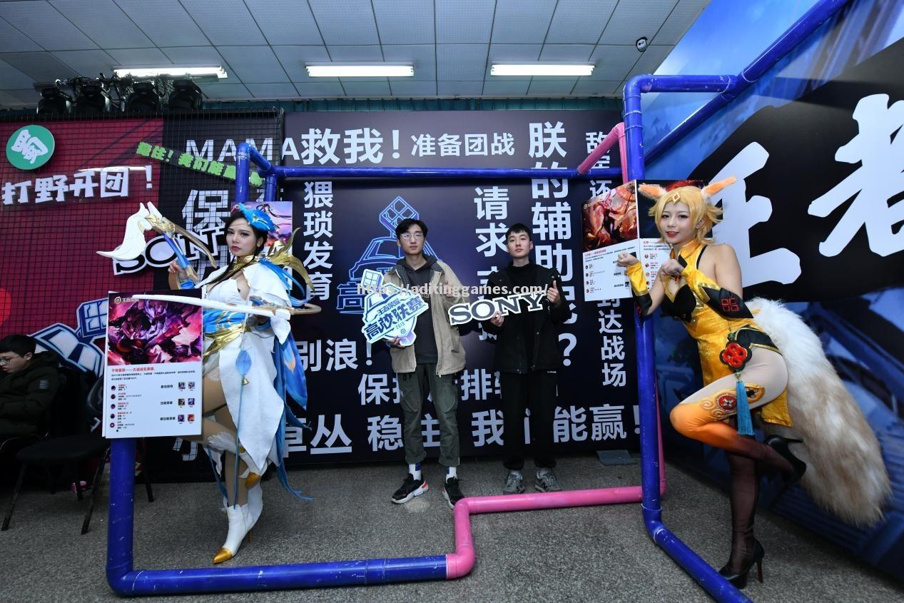 赛场硝烟弥漫!亚洲联赛内部的激烈战斗 赛场硝烟弥漫!亚洲联赛内部的激烈战斗