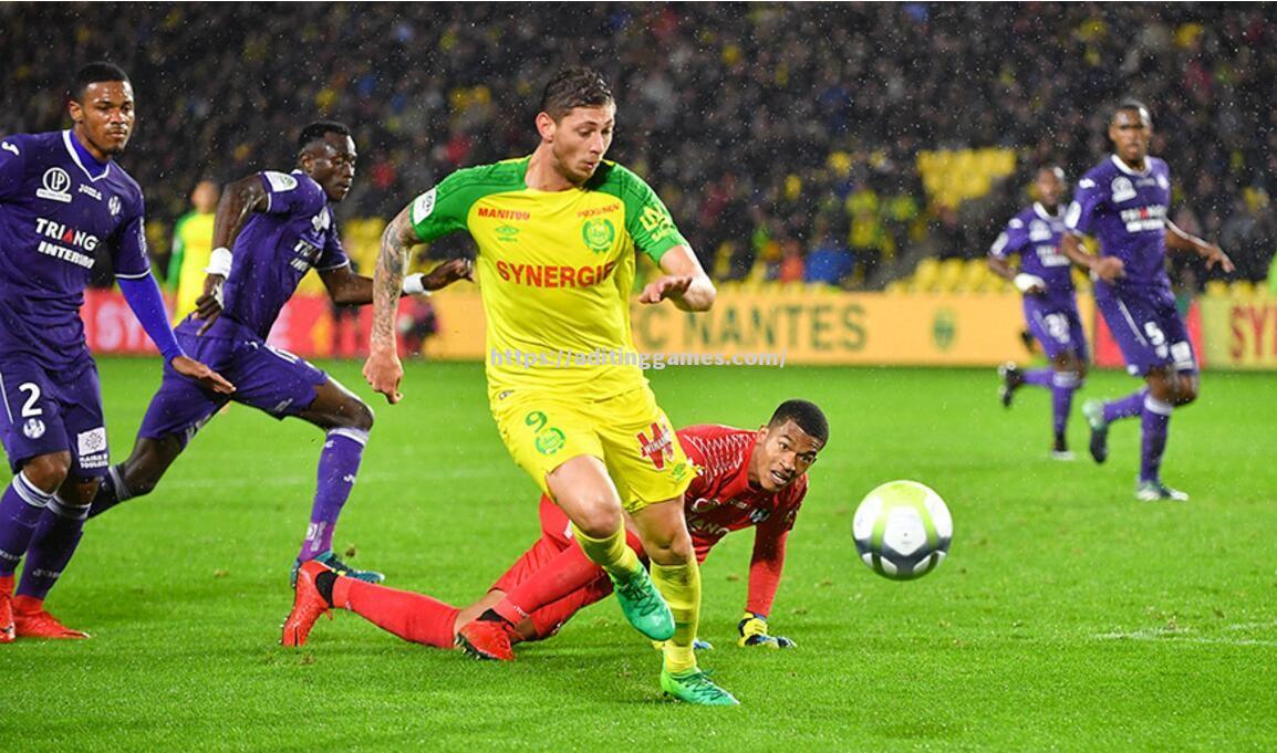 斯旺西城取得胜利,保级形势有望好转 斯旺西城取得胜利,保级形势有望好转