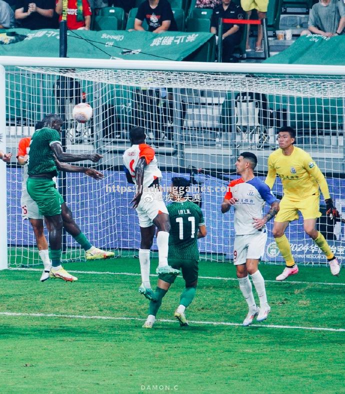 京沪对决:北京国安挑战上海申花 京沪对决:北京国安挑战上海申花