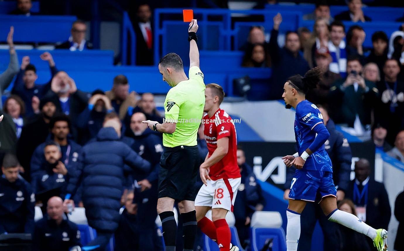 切尔西主场轻松获胜,球员表现出色值得点赞 切尔西主场轻松获胜,球员表现出色值得点赞