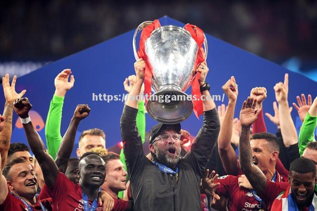 欧洲足球联赛竞技激烈,球员冲刺胜利舞台 欧洲足球联赛竞技激烈,球员冲刺胜利舞台