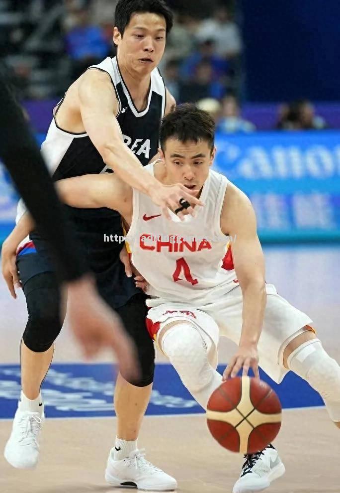 韩国队力求在篮球比赛中取得突破 韩国队力求在篮球比赛中取得突破