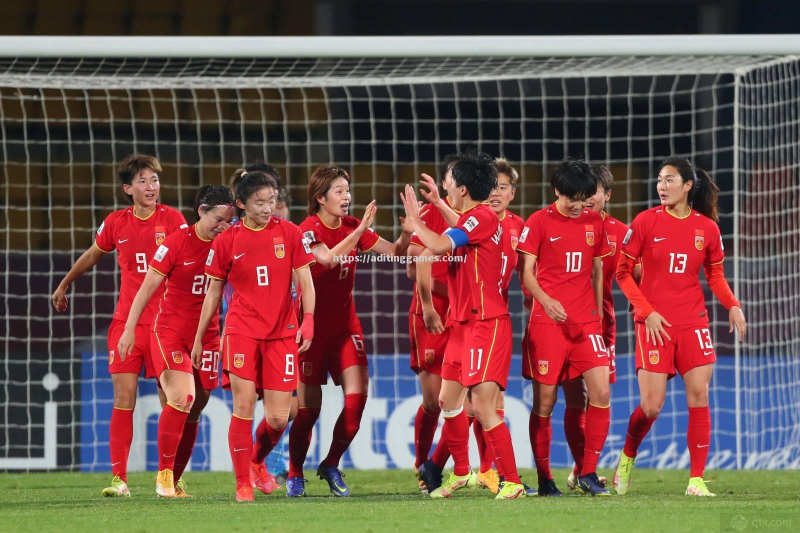 女足队员在比赛中发挥出色,为国争光 女足队员在比赛中发挥出色,为国争光